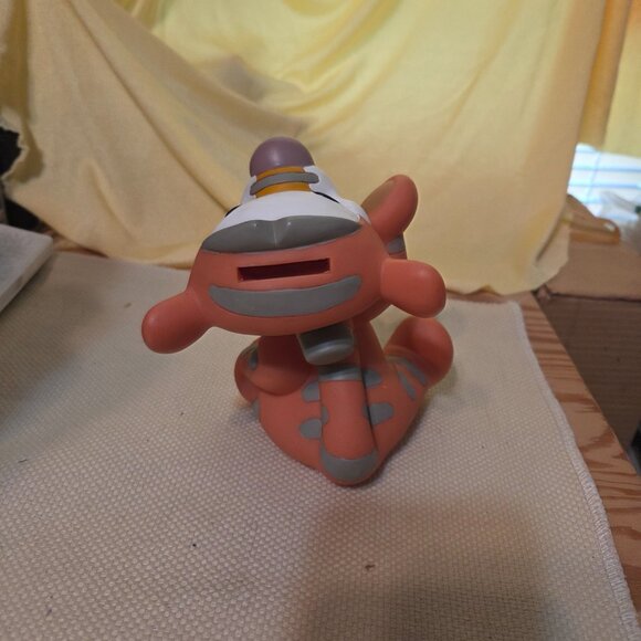 Disney Winnie the Pooh Tigger Coin PiggyBank - Picture 3 of 7